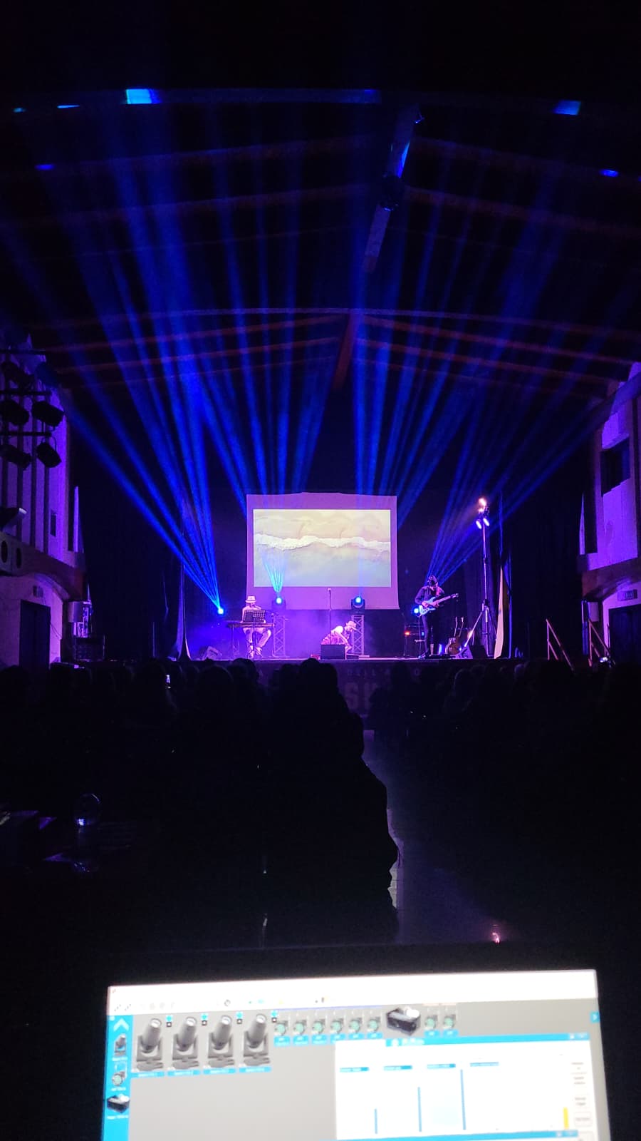 Scenografia luminosa notturna